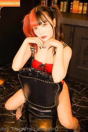Maki Itoh photo #0257