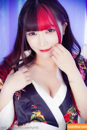 Maki Itoh photo #0365