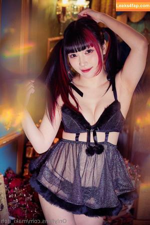 Maki Itoh photo #0698