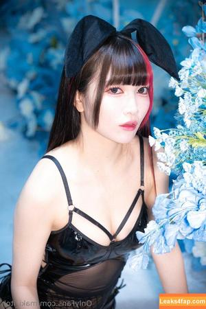 Maki Itoh photo #1128