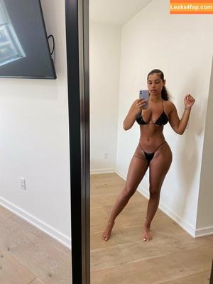 Malaika Terry photo #0016