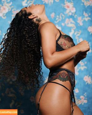Malaika Terry photo #0044