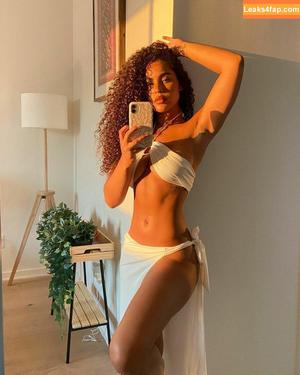 Malaika Terry photo #0096