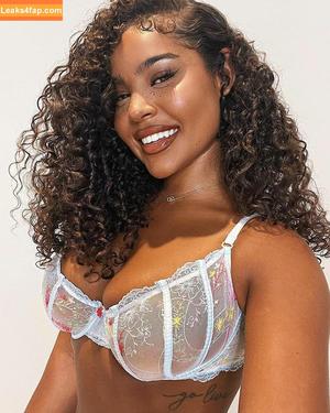 Malaika Terry photo #0276