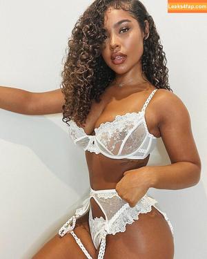 Malaika Terry photo #0330