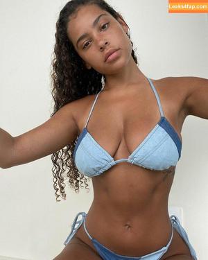 Malaika Terry photo #0339