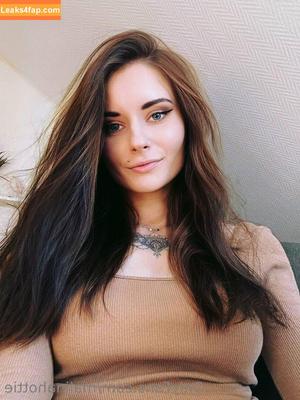 malinahottie photo #0035