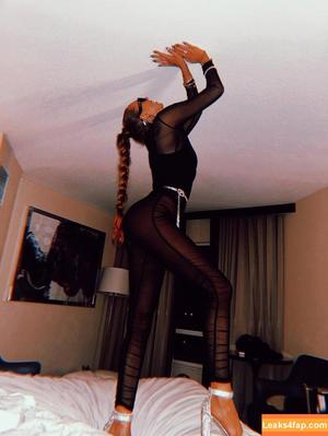 Malley Doherty photo #0044