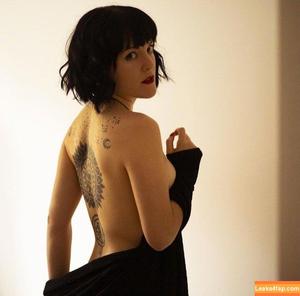 Mama Casquet photo #0002