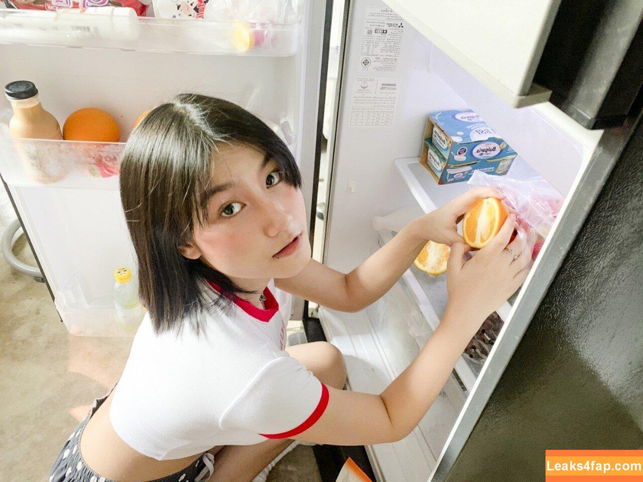 Manatsanan /  leaked photo photo #0007