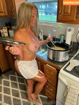 Mandy Midwest photo #0030
