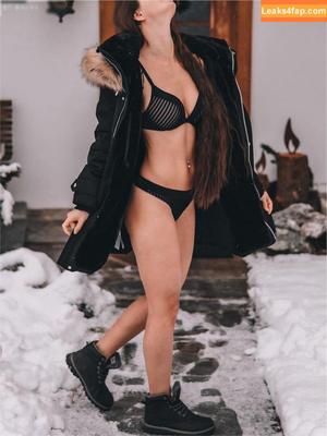 Mangostückchen photo #0425