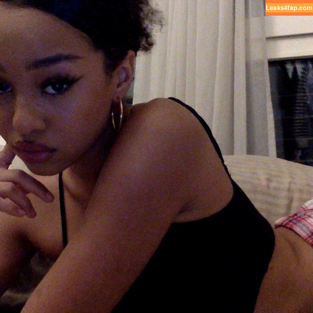 Manon Bannerman / Katseye / meretmanon leaked photo photo #0020