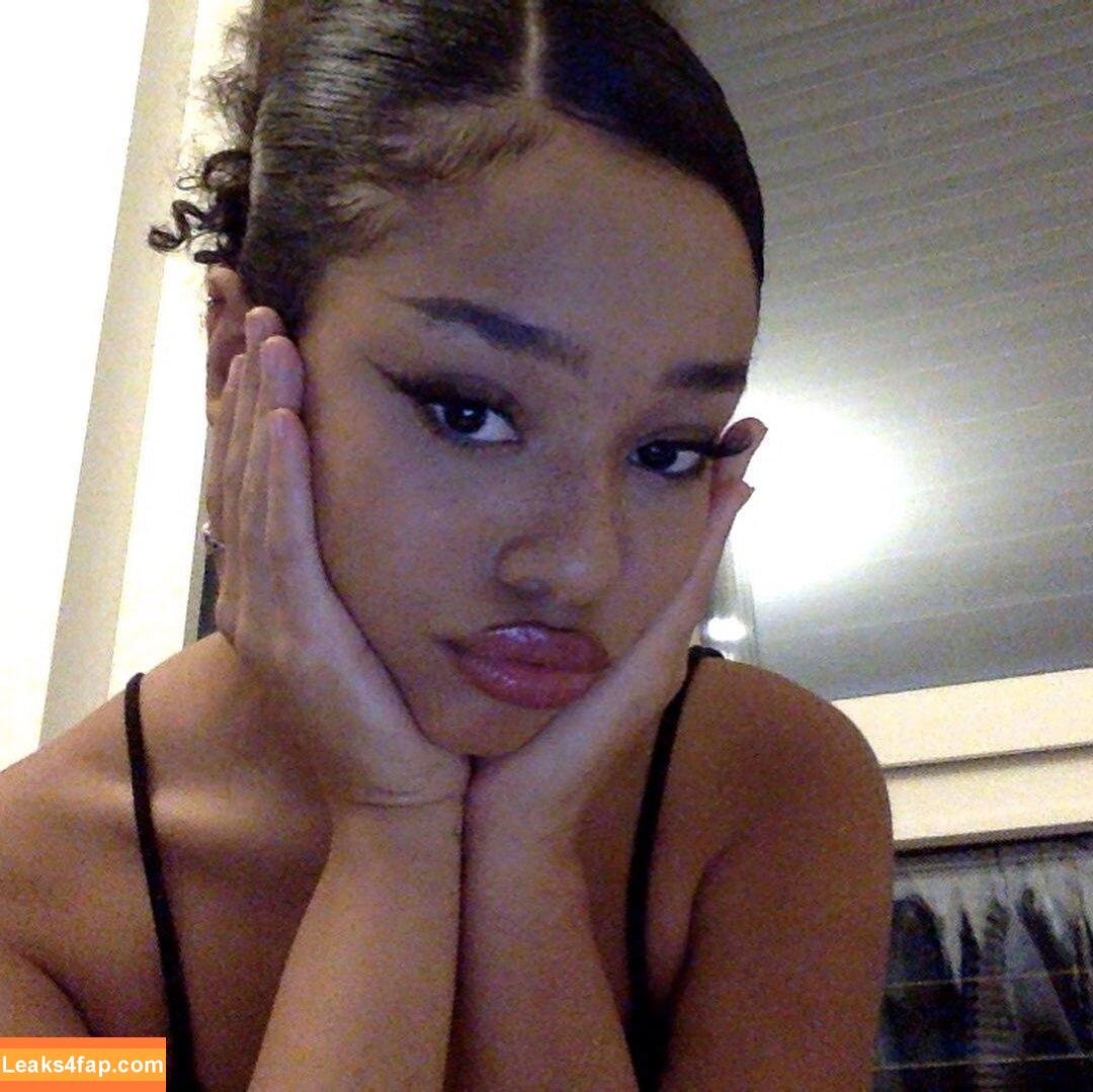 Manon Bannerman / Katseye / meretmanon leaked photo photo #0021