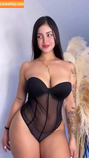 Manuela Cadavi photo #0002