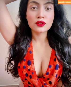 Manvi Chugh photo #0005