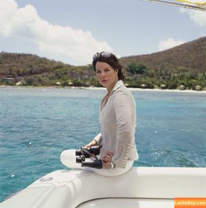 Marcia Gay Harden photo #0010