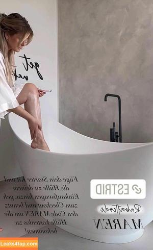 Maren Wolf photo #0070