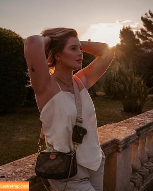 Maren Wolf photo #0081