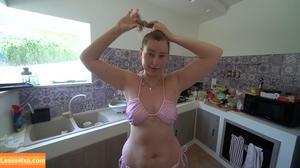 Maren Wolf photo #0092