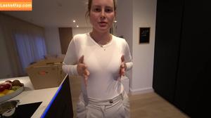 Maren Wolf photo #0151