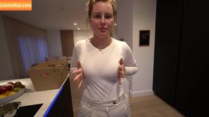 Maren Wolf photo #0156