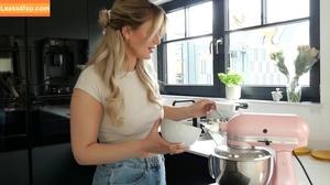 Maren Wolf photo #0159