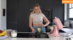 Maren Wolf photo #0165