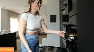 Maren Wolf photo #0166