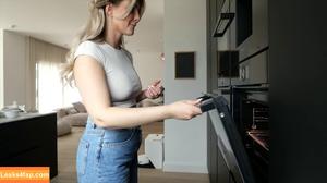 Maren Wolf photo #0168