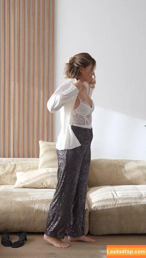 Maren Wolf photo #1942