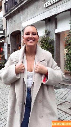 Maren Wolf photo #2047