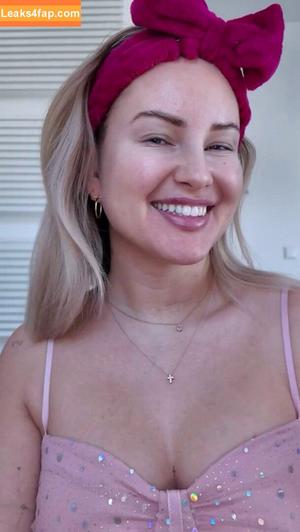 Maren Wolf photo #2063