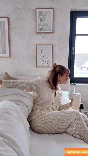 Maren Wolf photo #2221