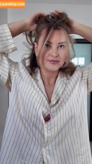 Maren Wolf photo #2224