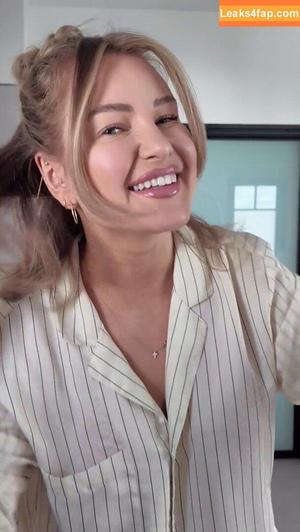 Maren Wolf photo #2225