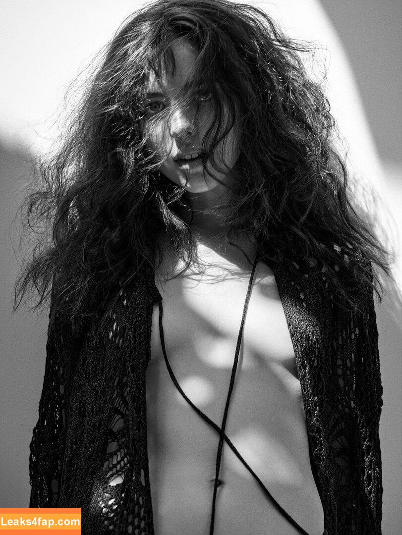 Margaret Qualley / margaretqualley leaked photo photo #0193