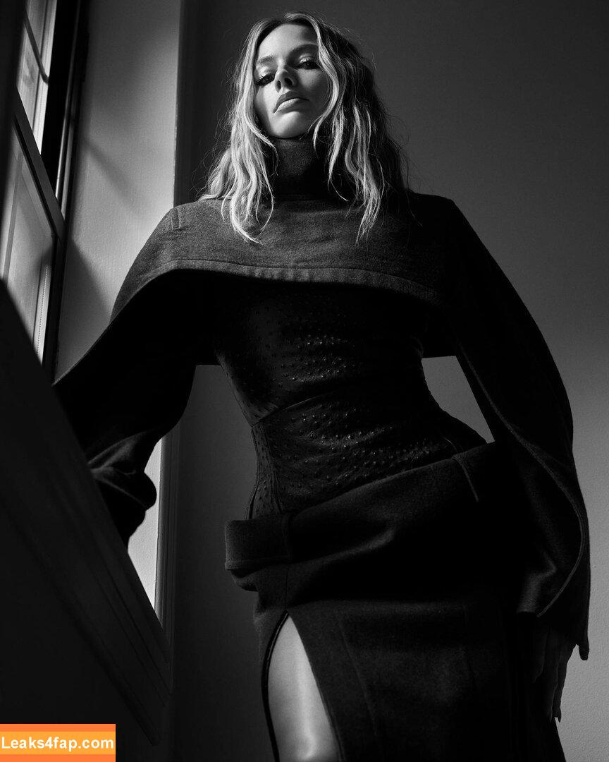 Margot Robbie / margotrobbie / margotrobbieofficial leaked photo photo #0766