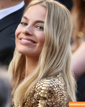 Margot Robbie photo #0049
