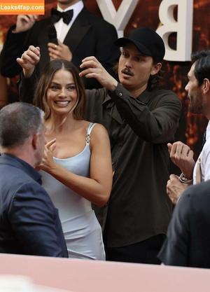 Margot Robbie photo #0324