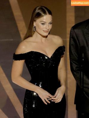 Margot Robbie photo #0351