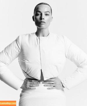 Margot Robbie photo #0575