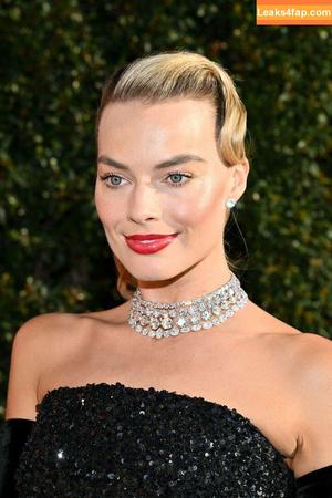 Margot Robbie photo #0645