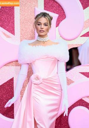 Margot Robbie photo #0695