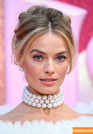 Margot Robbie photo #0704