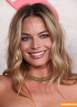 Margot Robbie photo #0945