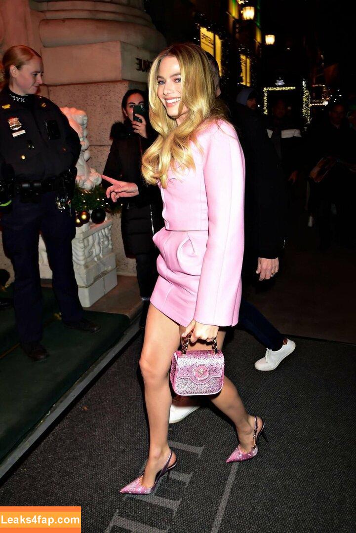 Margot Robbie / margotrobbieofficial leaked photo photo #1051