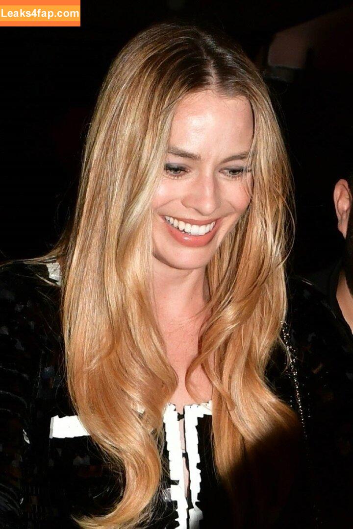 Margot Robbie / margotrobbieofficial leaked photo photo #1446