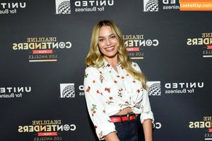 Margot Robbie photo #1040
