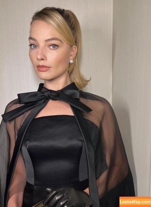Margot Robbie photo #1050